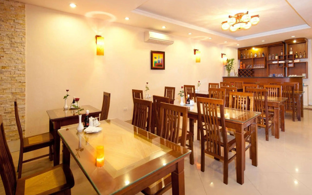 Hanoi Holiday Diamond Hotel
