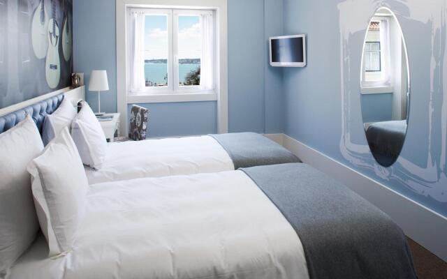 Lx Boutique Hotel