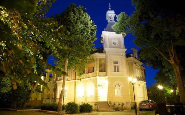 Jókai Villa