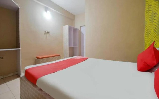 Oyo Flagship 806008 Hotel New Athiti Nivas