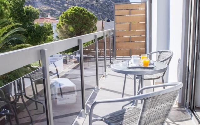 Anemos Rooms & Apartments