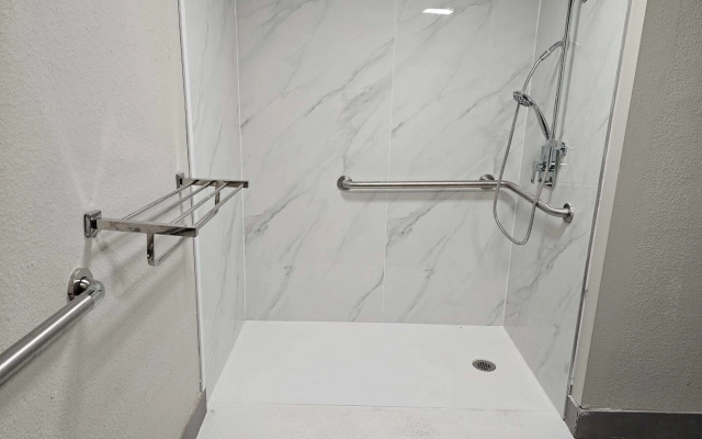 SureStay by Best Western Victoria