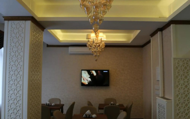 Grand Sera Hotel