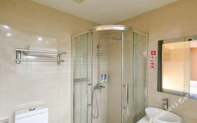 Pebble Motel (West Jianshe Road, Xianju)