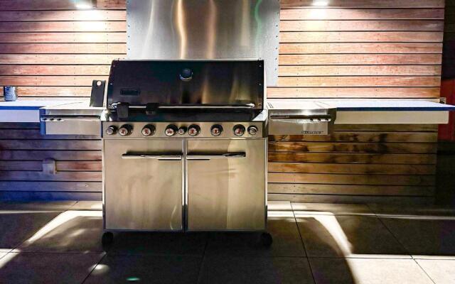 Fashion Loft 2 bedroom Downtown