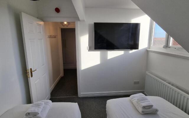 Granada Apartments Queen's Promenade