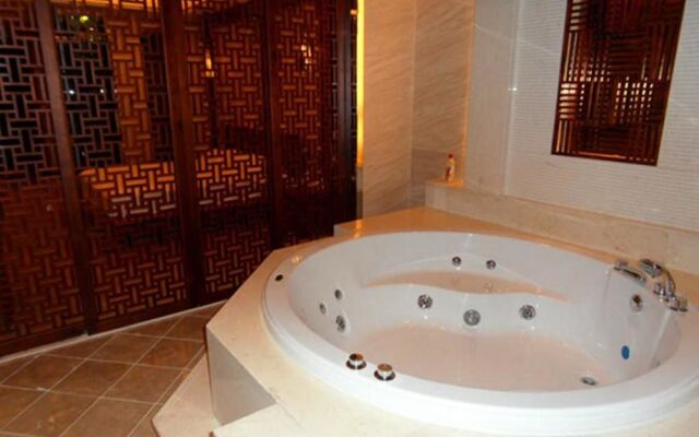 Linyi Pattaya Hotel