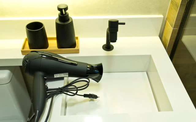 Lindo Apartamento frente para praia, Wi-Fi, estacionamento gratuito