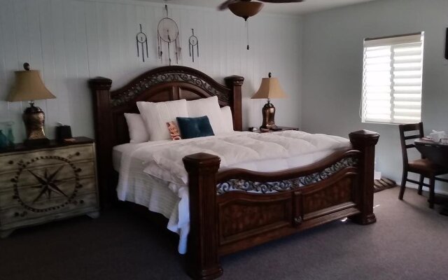 Whispering Creek B&B