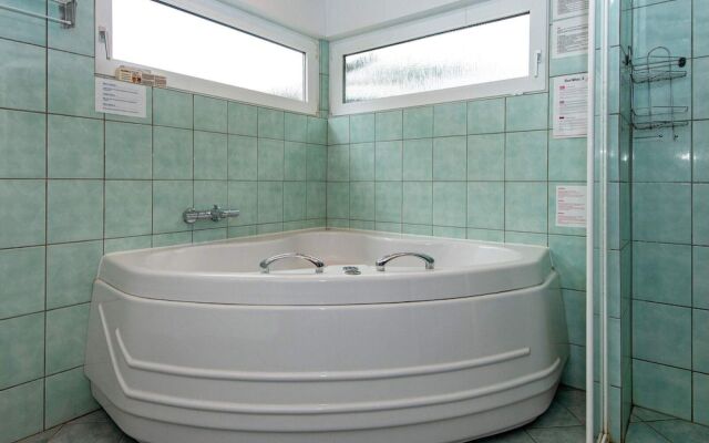 10 Person Holiday Home in Oksbol
