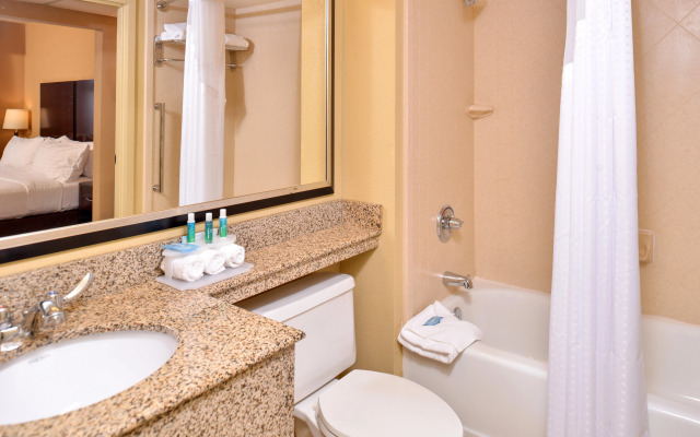 Holiday Inn Express & Suites Buffalo Downtown - Medical CTR by IHG