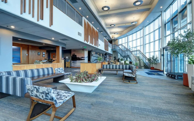 Dimond Center Hotel