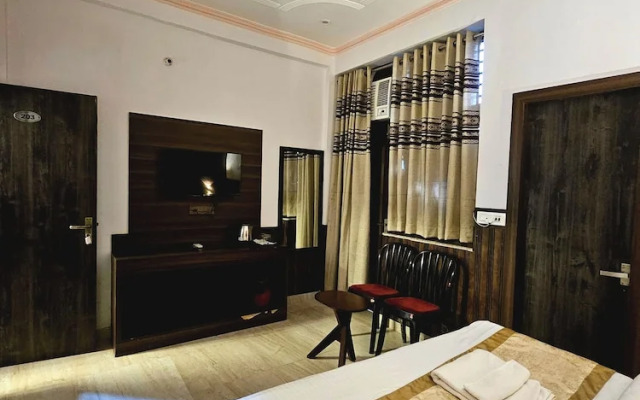 Shri Krishna Divine Dham