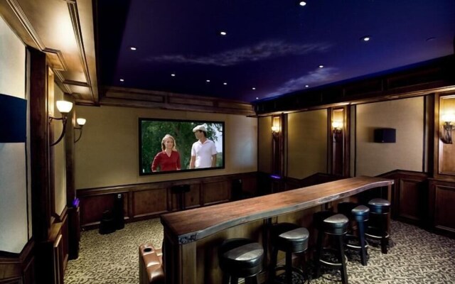 Bella Estate By Signature Vacation Rentals