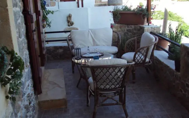 Villa Mistatos