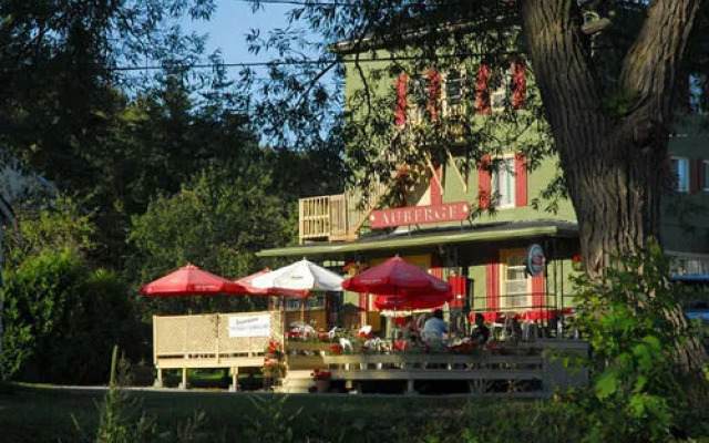 Auberge de la rive de Charlevoix - Auberge de jeunesse familiale pour voyageurs de tous âges