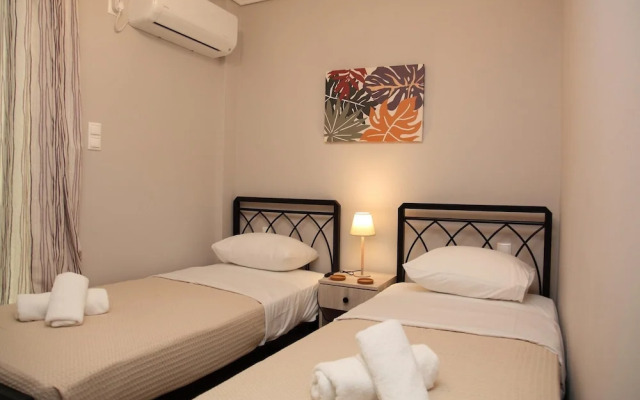 Ariadni s Athenian Apartment