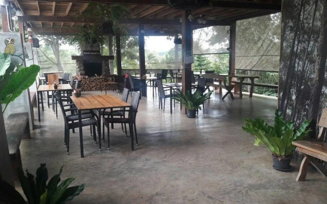 Red Z Cool Mountain Resort