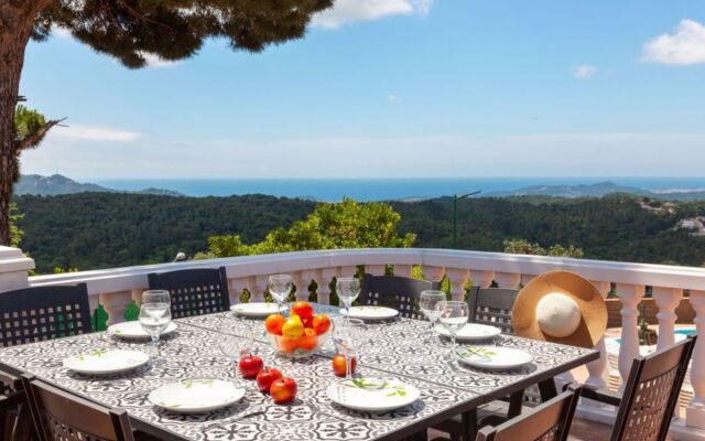 House Mercury Lloret de Mar