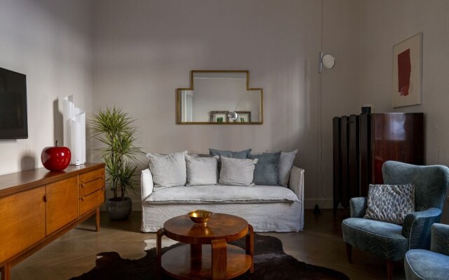 Raffaello Apartment by Firenze Prestige
