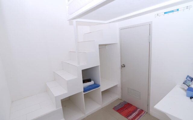Kamar Keluarga Jelambar Hadiah Syariah