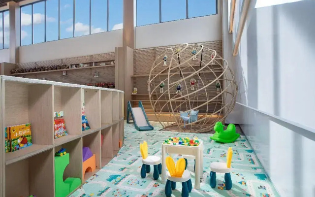 Holiday Inn Shanghai Dishui Lake by IHG