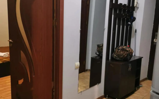 Apartment on Bagratuniats Street