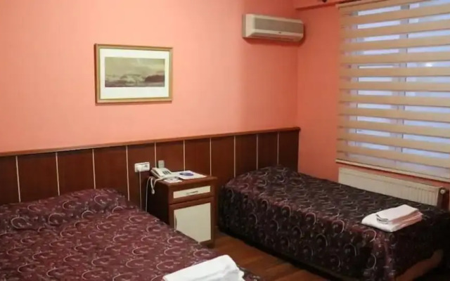 Yeni Hotel