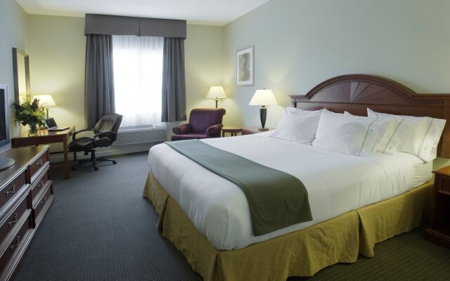 Holiday Inn Express Hotel & Suites Gananoque, an IHG Hotel