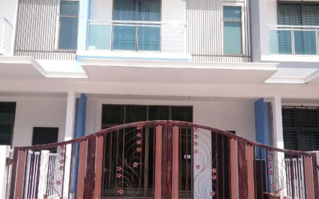 Sky Mirror Homestay