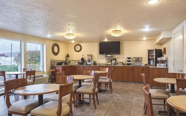 Clarion Pointe Wenatchee