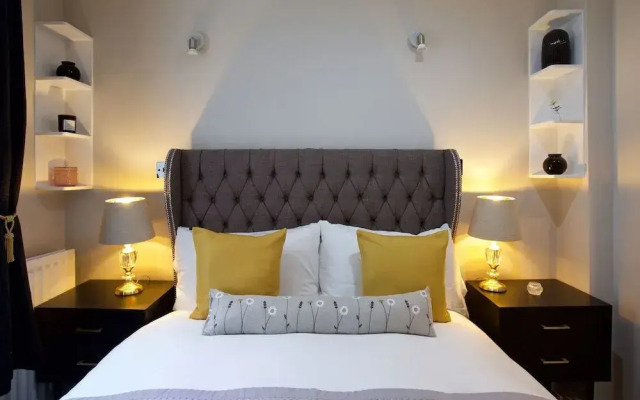 Avari Apartments - Winchester Collection