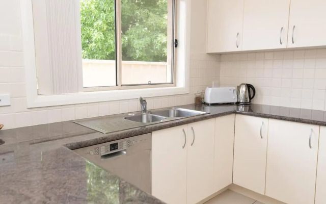 Franklin Villa, Central, Comfy & Convenient