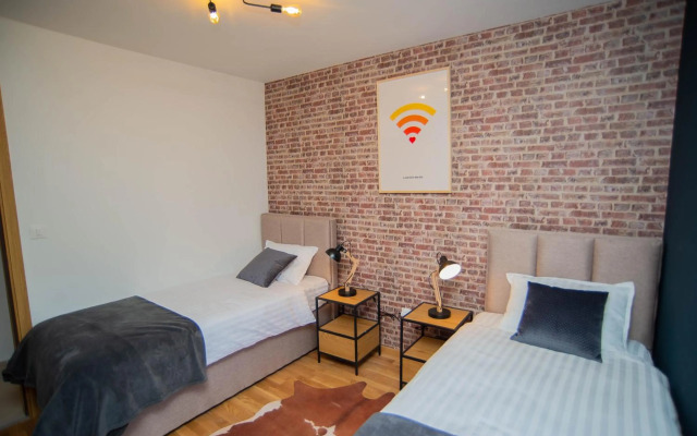 Stylish Two Bedroom Apartment at Ljubovic-Hill Park