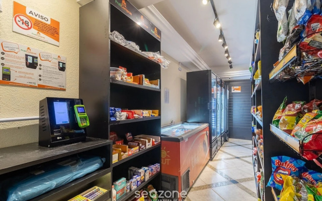 Charming Stay Steps From the Sea Ftm0401