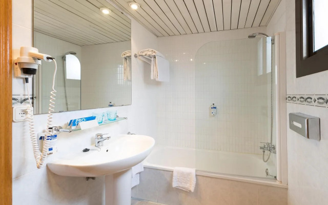 TRYP Ciudad de Alicante Hotel