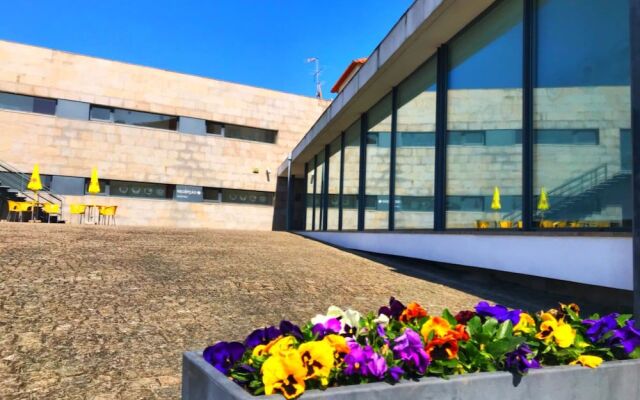 HI Vila Nova Cerveira Pousada Juventude - Hostel