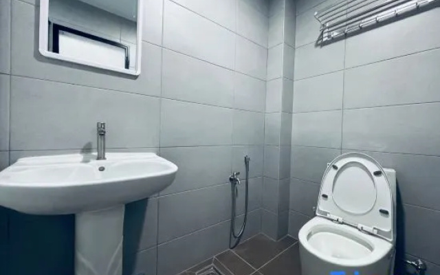 Spacious Room for Families & Travelers, Max 4-6 Person, 10 mins to Tourist Hotspot, TUSITA – Bathroom – Malacca