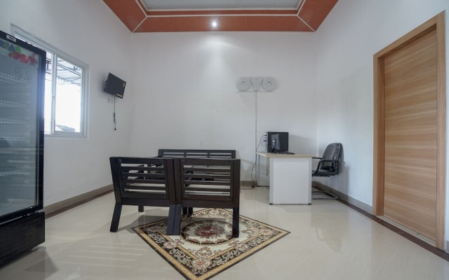 OYO 945 Mega Kost 2 – Guest Rooms – Palembang