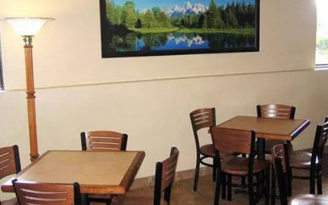 TLC Inn