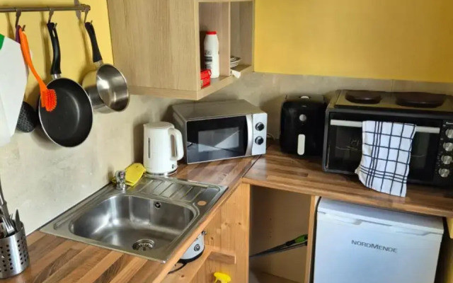 17b DB Airbnb