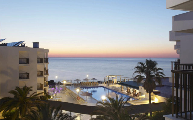 Nereida Aparthotel