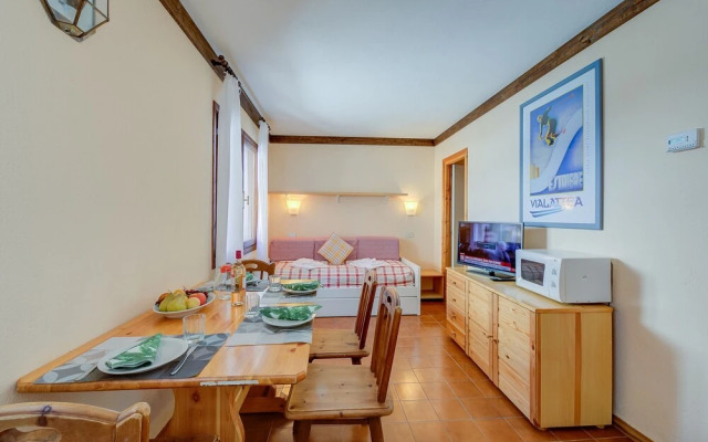 Abeti A3-14 few min From ski