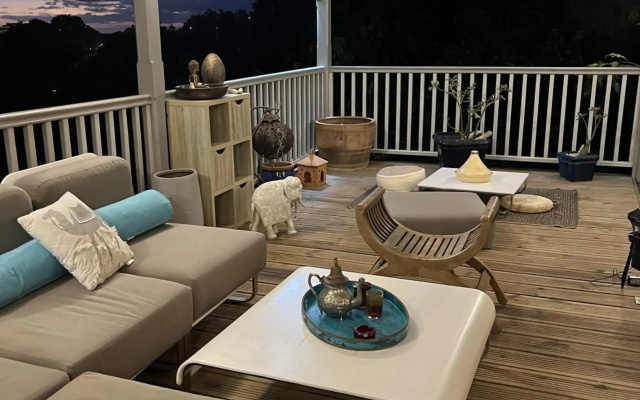 Maison vue sur la mer Jardin d Orient