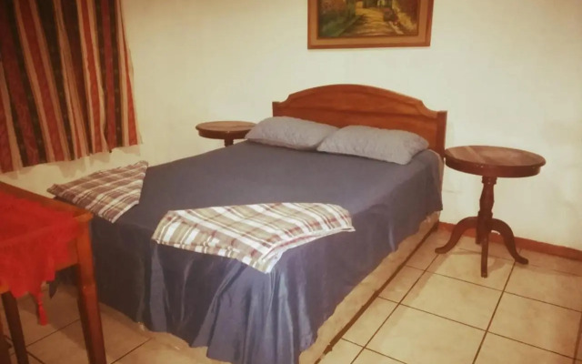 Doña Mercedes