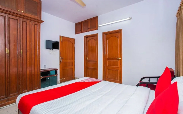 Uv Comforts By OYO Rooms