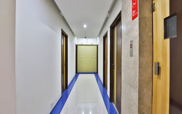 OYO 12945 Hotel President