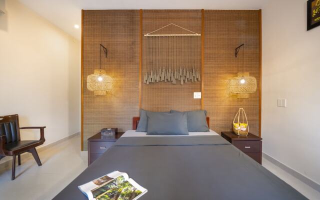 Rustic Hotel Danang