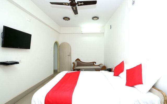 OYO 25064 Chandrika