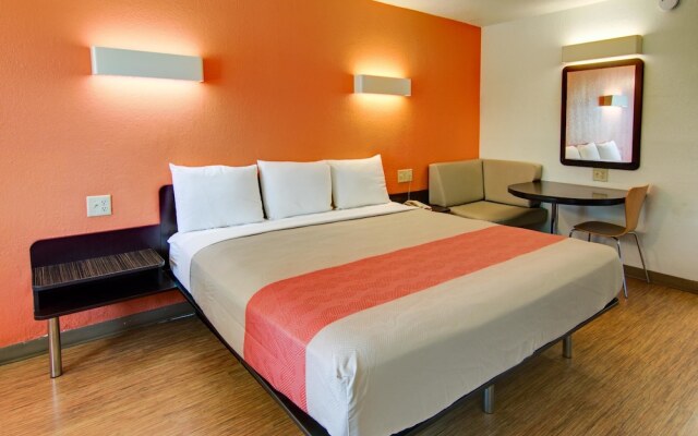 Executive Inn & Suites